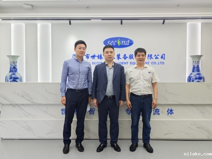 深圳市宝安区委常委陈龙兴一行莅临伟德平台手机版官网调研